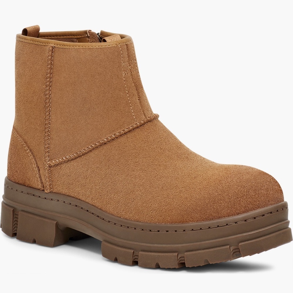 UGG®
Skyview Classic
Waterproof Zip Boot (Men)